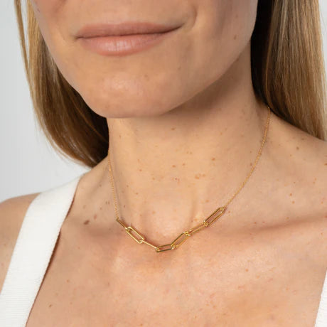 Alora Necklace in Gold
